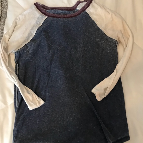 American Eagle baseball tee - Picture 2 of 2